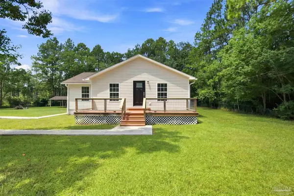 3263 Damon Dr, Milton, FL 32583