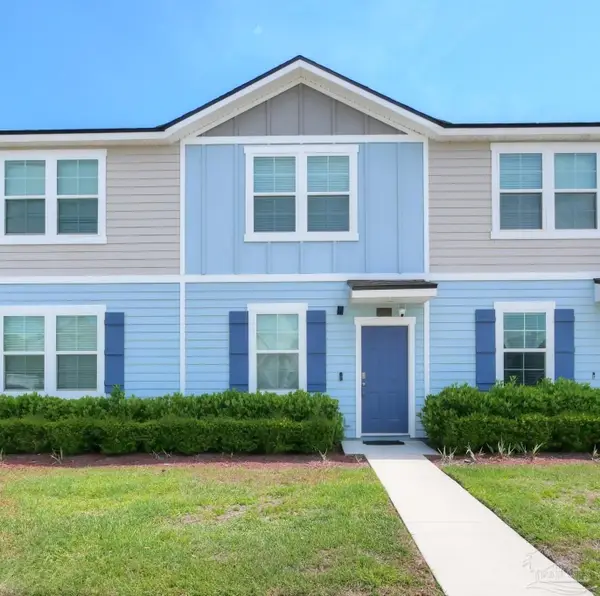648 Yellow Oaks Ln, Orange Park, FL 32065