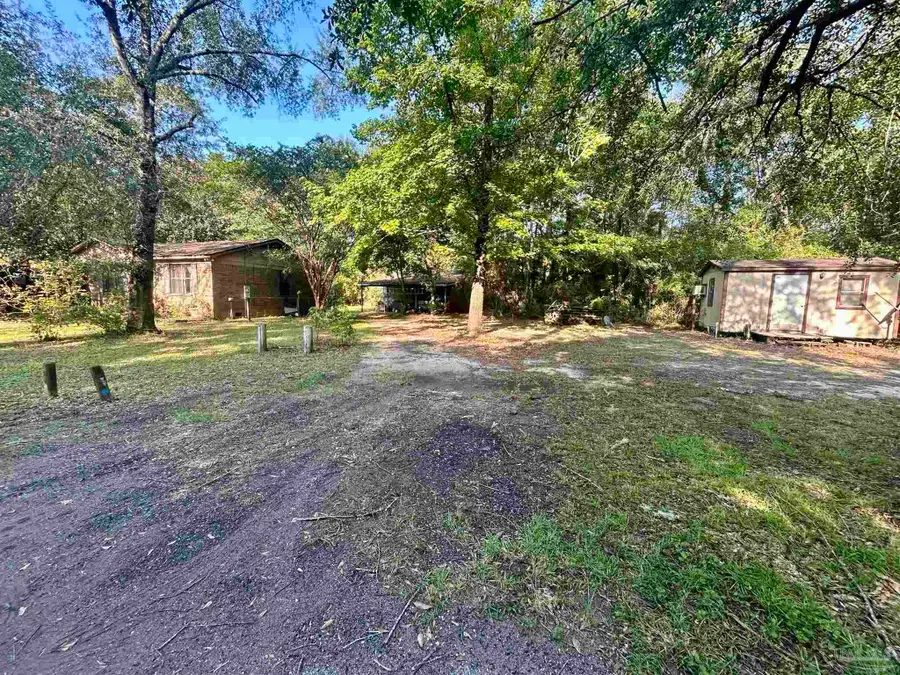 10100 Pond Rd, Milton, FL 32583 - #2
