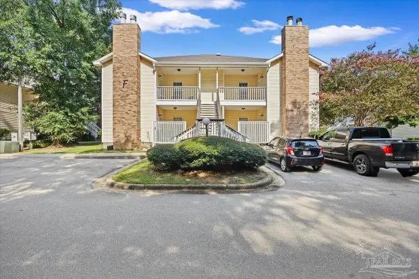 501 E Burgess Rd #F7, Pensacola, FL 32504