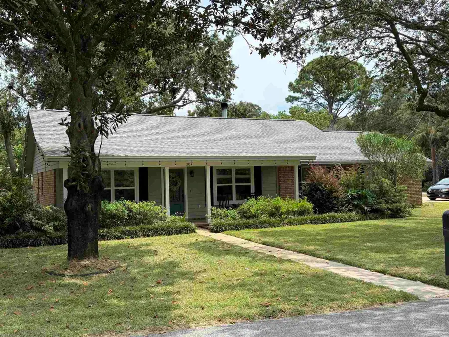 30 Gilmore Dr, Gulf Breeze, FL 32561 - #2