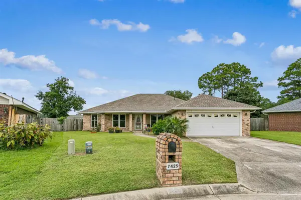 7425 Peterson Ln, Pensacola, FL 32506