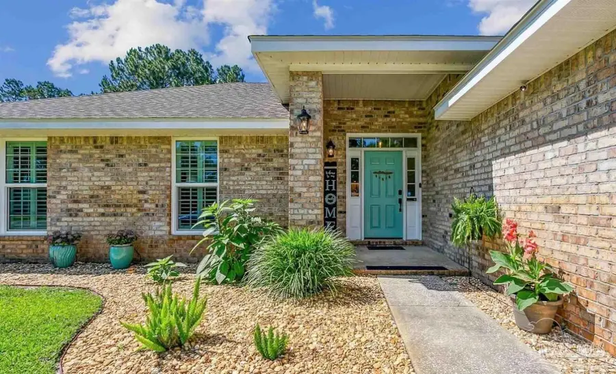 6977 Flintwood St, Navarre, FL 32566 - #2