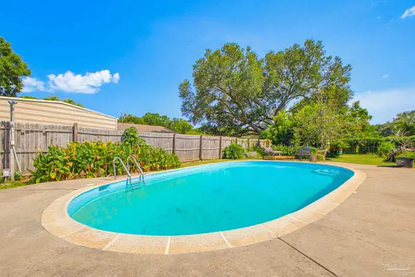 7412 Tippin Ave, Pensacola, FL 32504