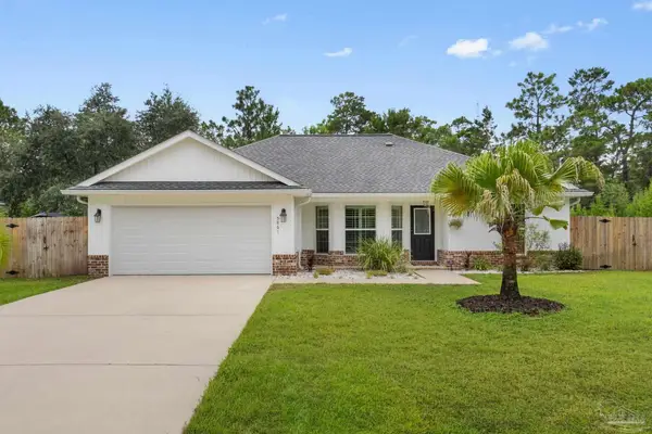 5861 Capitol Dr, Gulf Breeze, FL 32563
