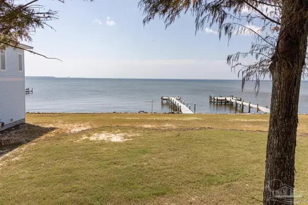 117 Bayshore Dr, Pensacola, FL 32507