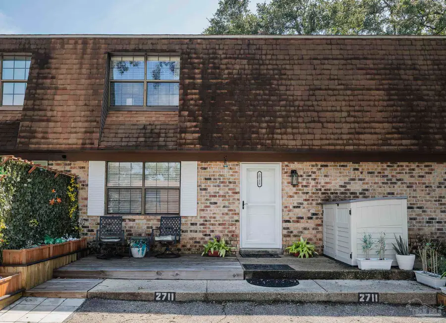 2711 E Desoto St, Pensacola, FL 32503 - #2