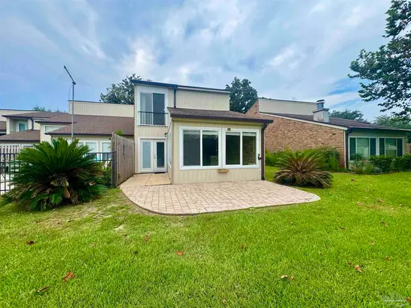 4808 Huron Dr, Pensacola, FL 32507
