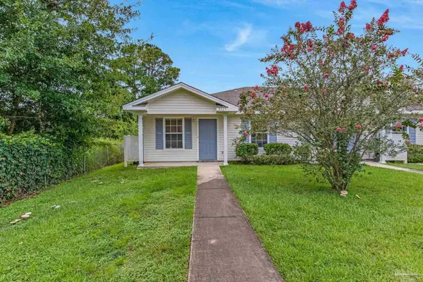 9767 Cobblebrook Dr, Pensacola, FL 32506