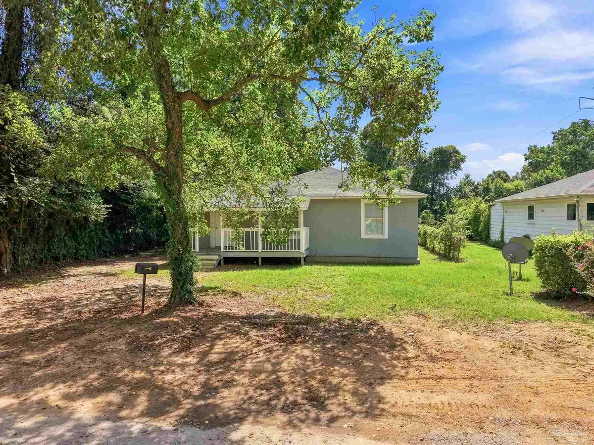 3315 W Lloyd St, Pensacola, FL 32505 - #1