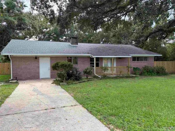 20 Sioux Trl, Pensacola, FL 32506