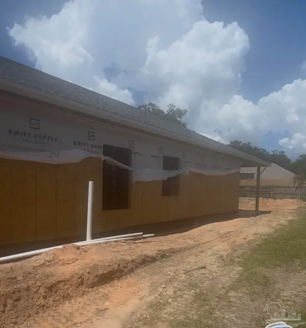 2716 Copter Rd, Pensacola, FL 32514