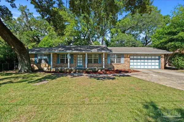 467 Hancock Ln, Pensacola, FL 32503