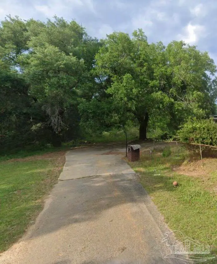 1004 W Hurricane Rd, Bay Minette, AL 36507 - #1