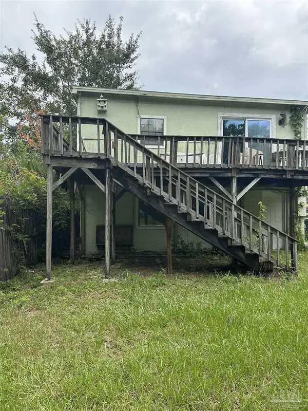 300 Cartwright Ave, Pensacola, FL 32507