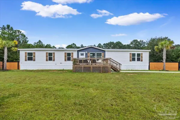 1920 Mercy Ln, Milton, FL 32583