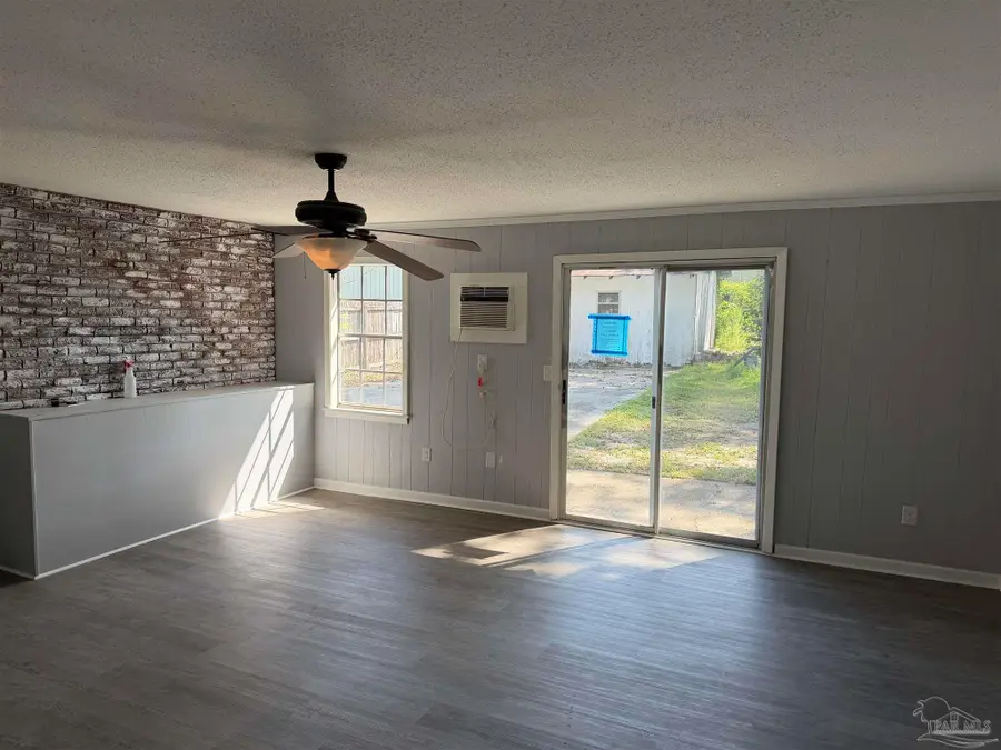 201 Young St, Brewton, AL 36426 - #2