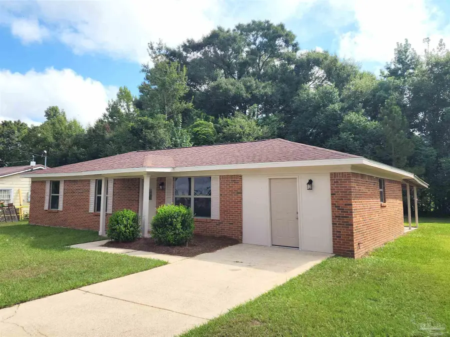 313 Woodlawn Ave, Atmore, AL 36502 - #2
