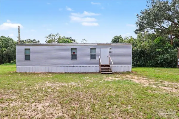 6808 Rolling Hills Rd, Pensacola, FL 32505