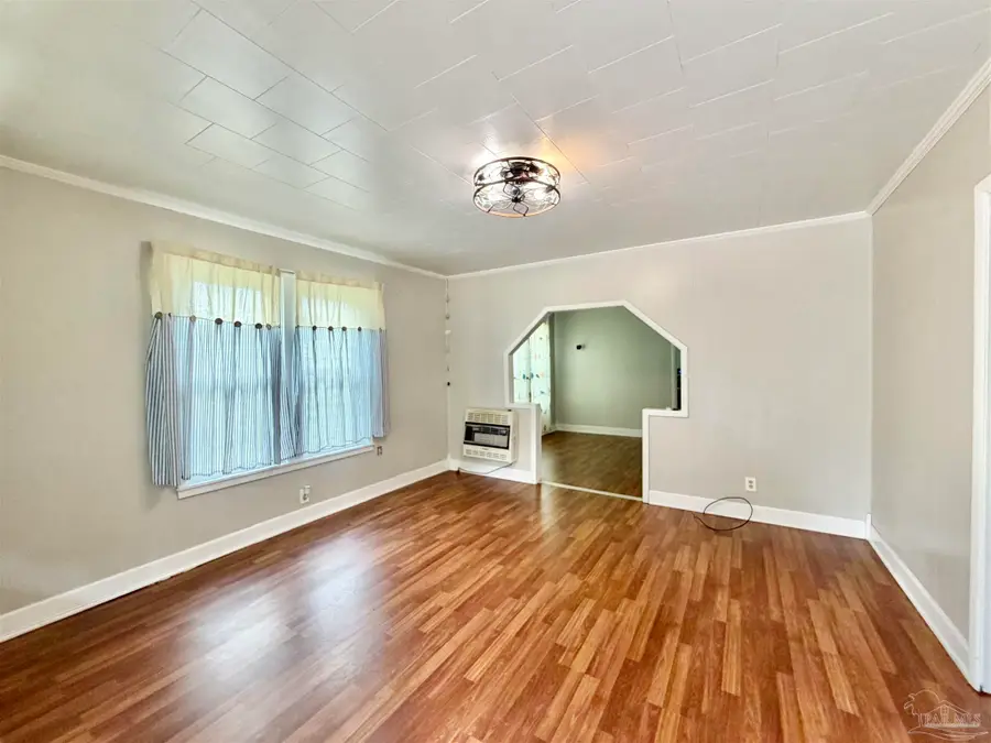 842 Titi St, Flomaton, AL 36441 - #3