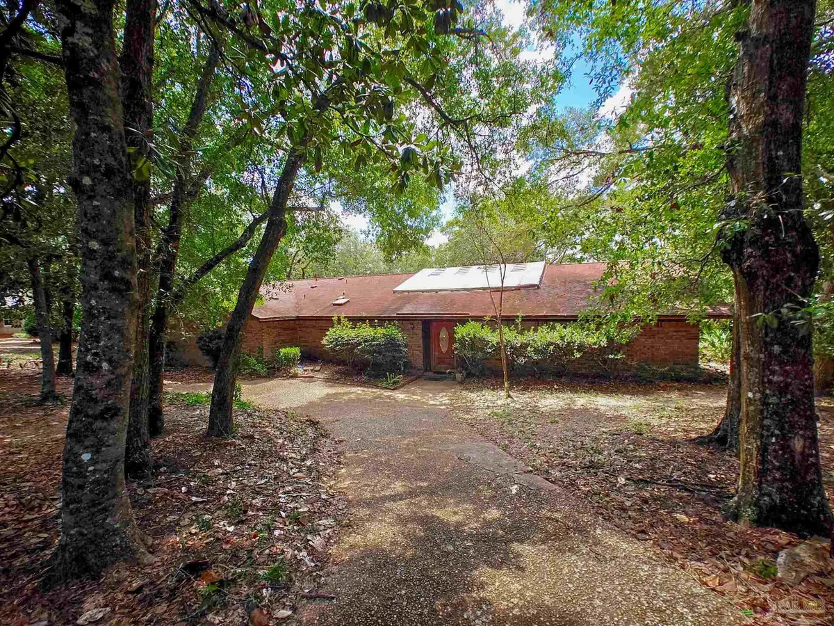 721 Tanglewood Dr, Pensacola, FL 32503 - #1