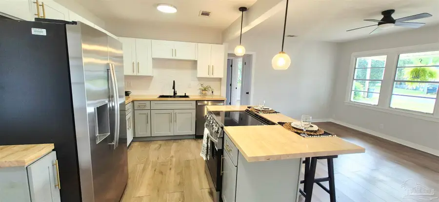 4 Mindoro Cir, Pensacola, FL 32507 - #3