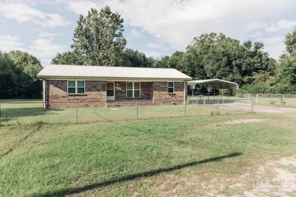 6124 Carroll Rd, Milton, FL 32583