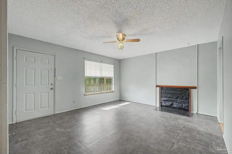 2811 Langley Ave #215, Pensacola, FL 32504 - #3