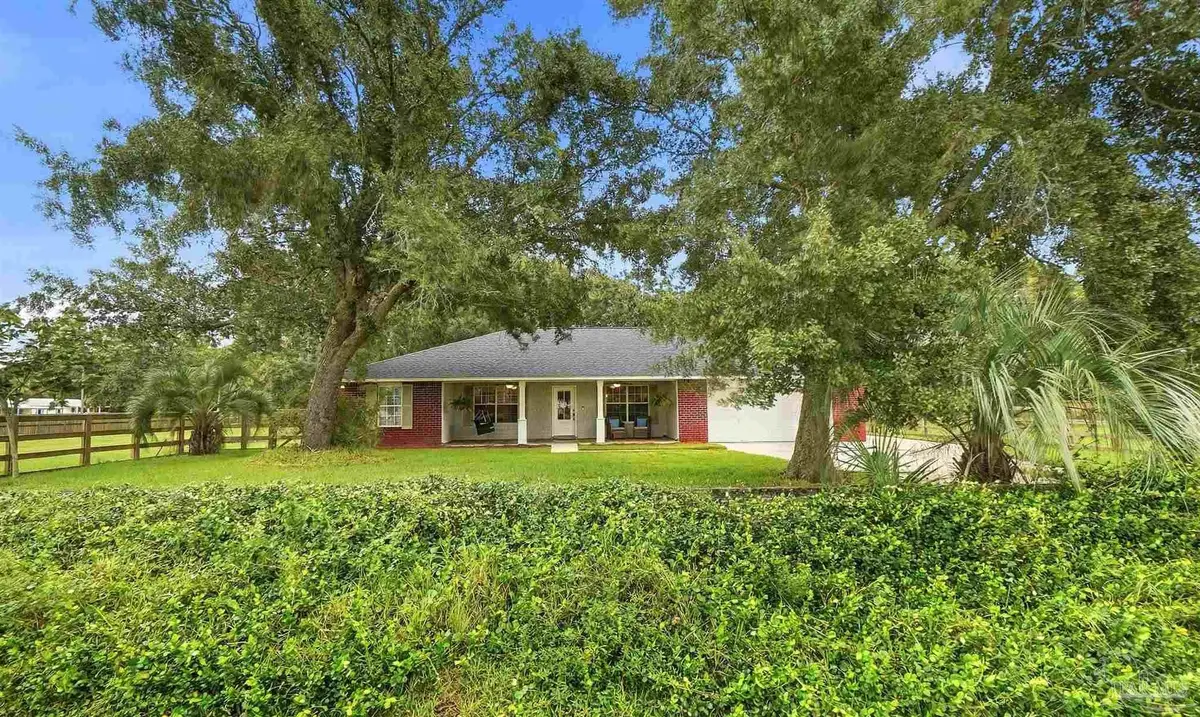 708 Mike Gibson Ln, Milton, FL 32583 - #1