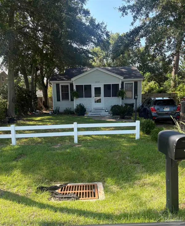 317 E Winthrop Ave, Pensacola, FL 32507