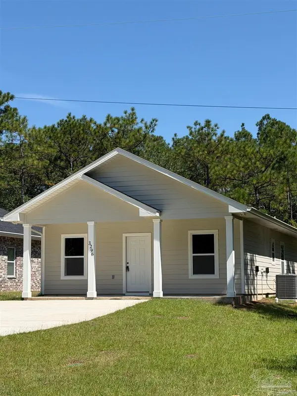 3296 Bonfire Dr, Milton, FL 32583