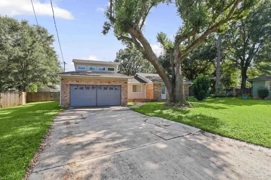 2143 Yardley Cir, Pensacola, FL 32505 - #2