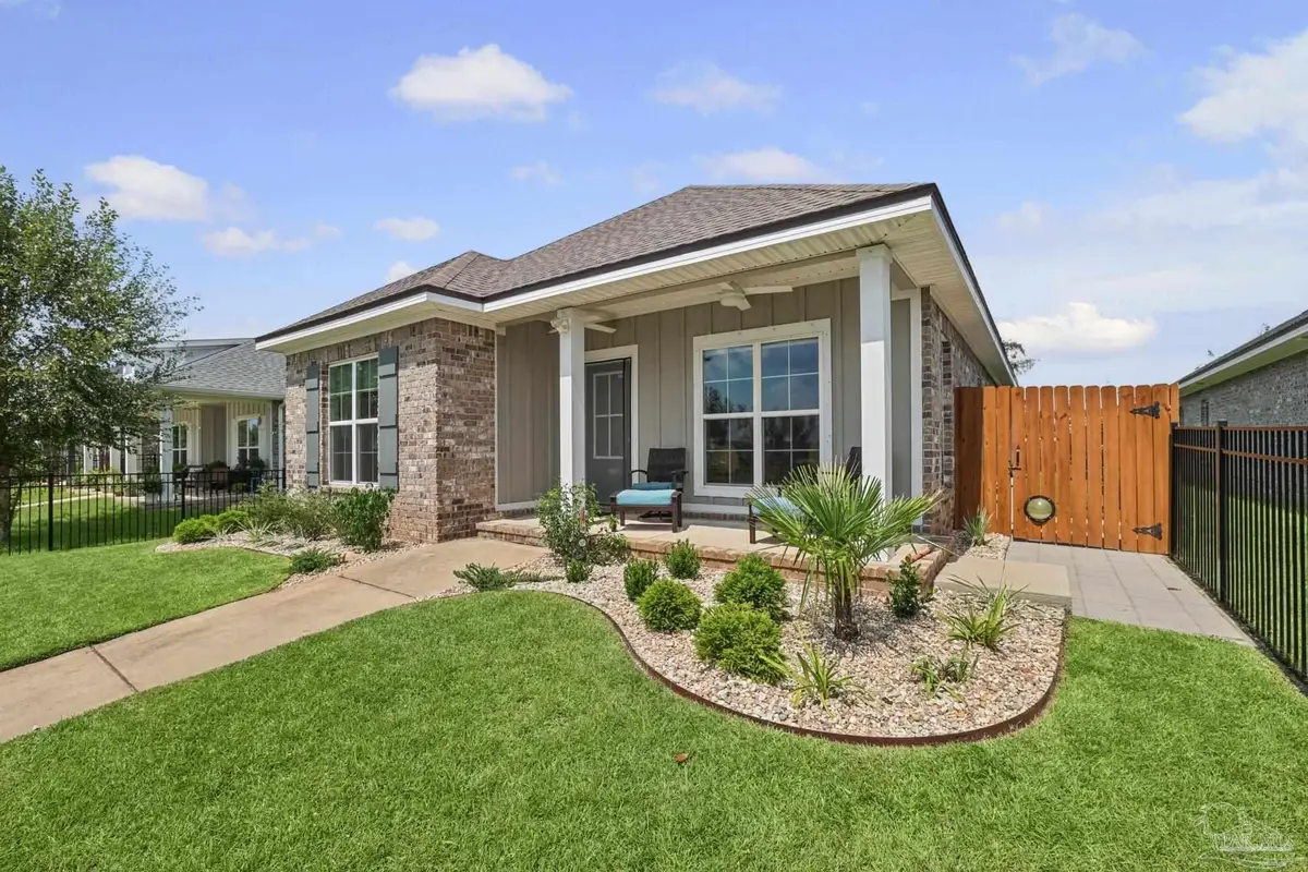 8953 Eureka St, Milton, FL 32583 - #1