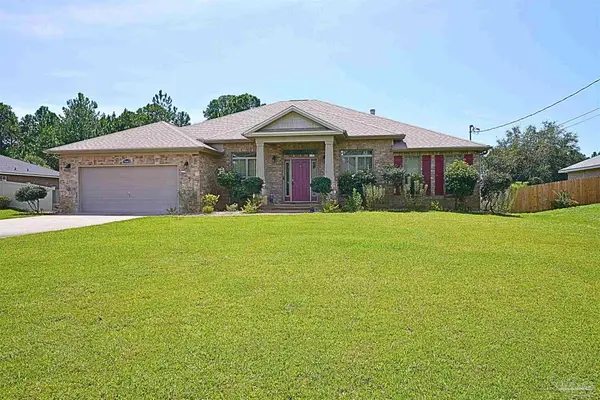 7445 Brevard St, Navarre, FL 32566