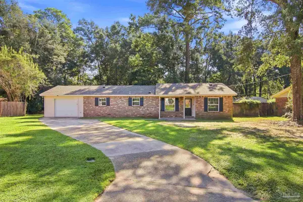 4184 Marcus Ct, Pace, FL 32571