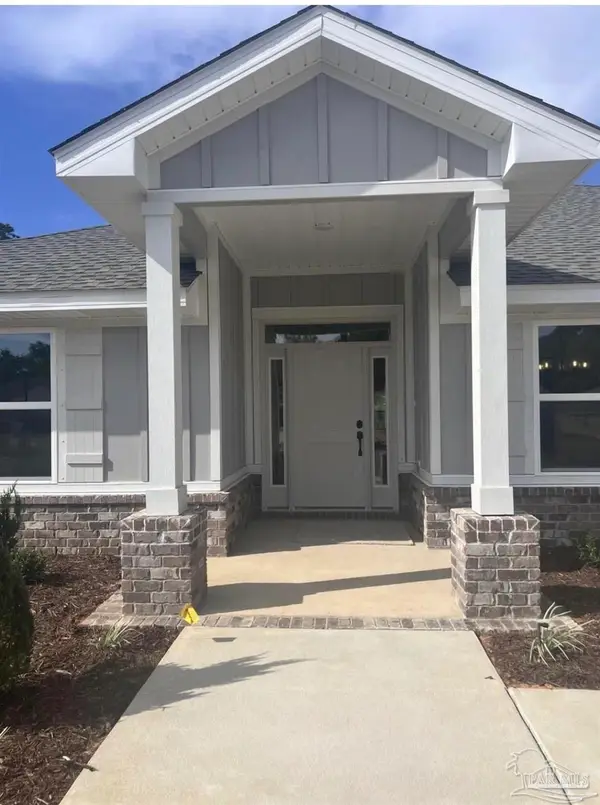 7660 Pine Bark St, Milton, FL 32583