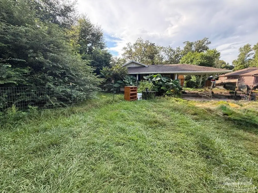 649 Williams Ditch Rd, Cantonment, FL 32533 - #1