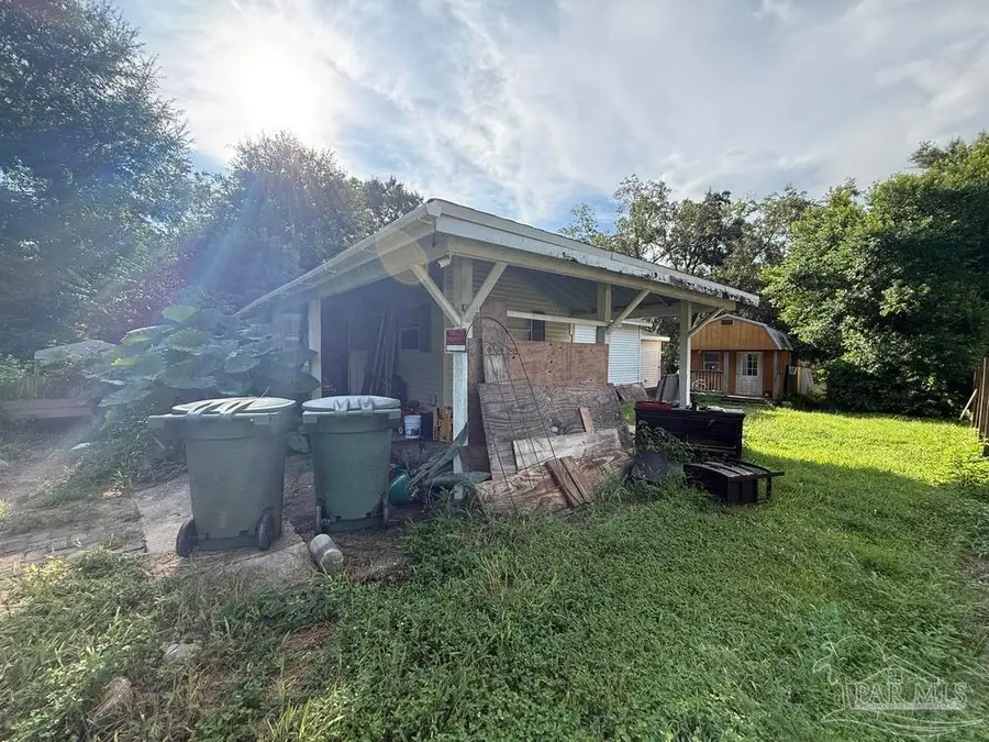 649 Williams Ditch Rd, Cantonment, FL 32533 - #3