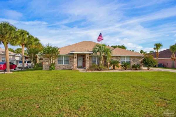 5124 Grumann Dr, Pensacola, FL 32507