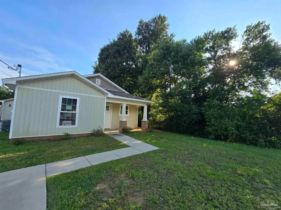 2617 W Leonard St, Pensacola, FL 32505 - #2