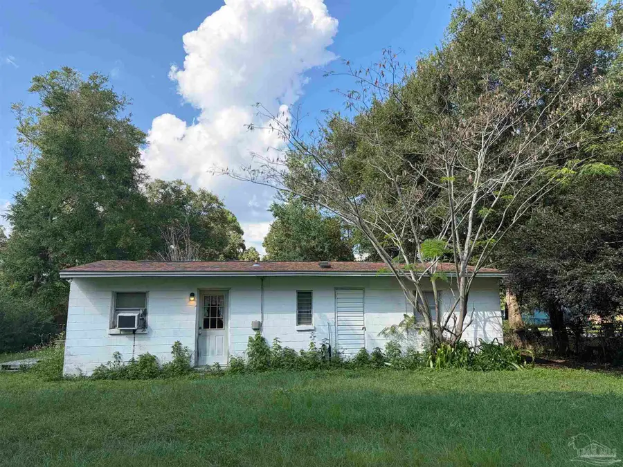 134 Garfield Dr, Pensacola, FL 32505 - #2