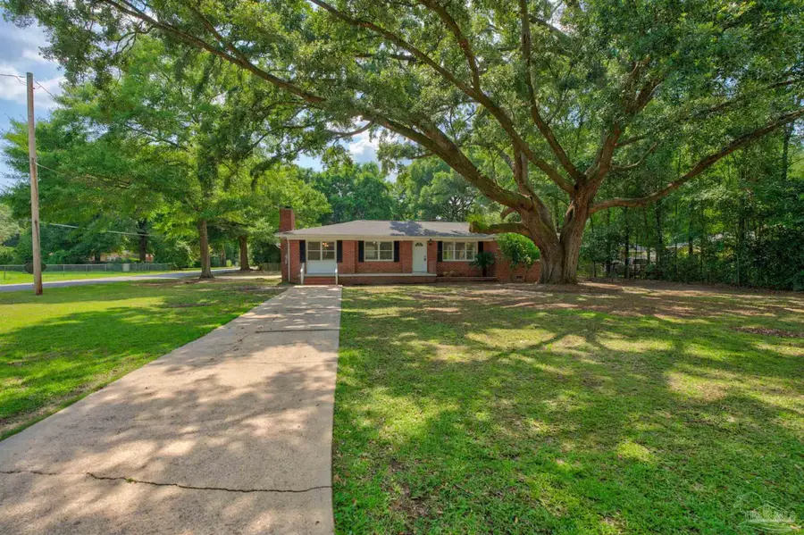 6425 Aspen Ave, Milton, FL 32570 - #2