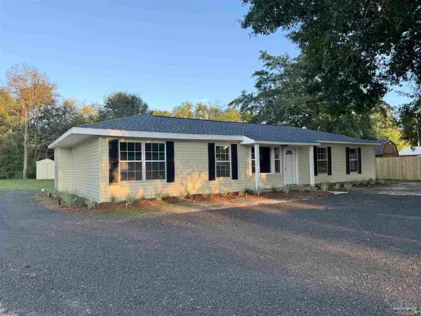 217 7th Ave, Atmore, AL 36502