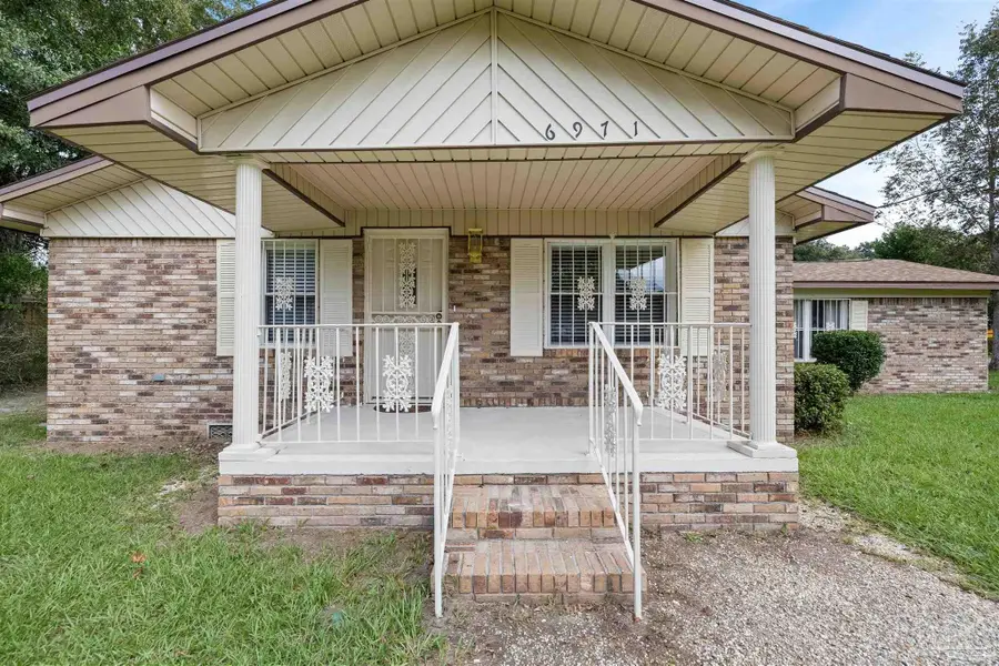 6971 Jefferson Ave, Century, FL 32535 - #3