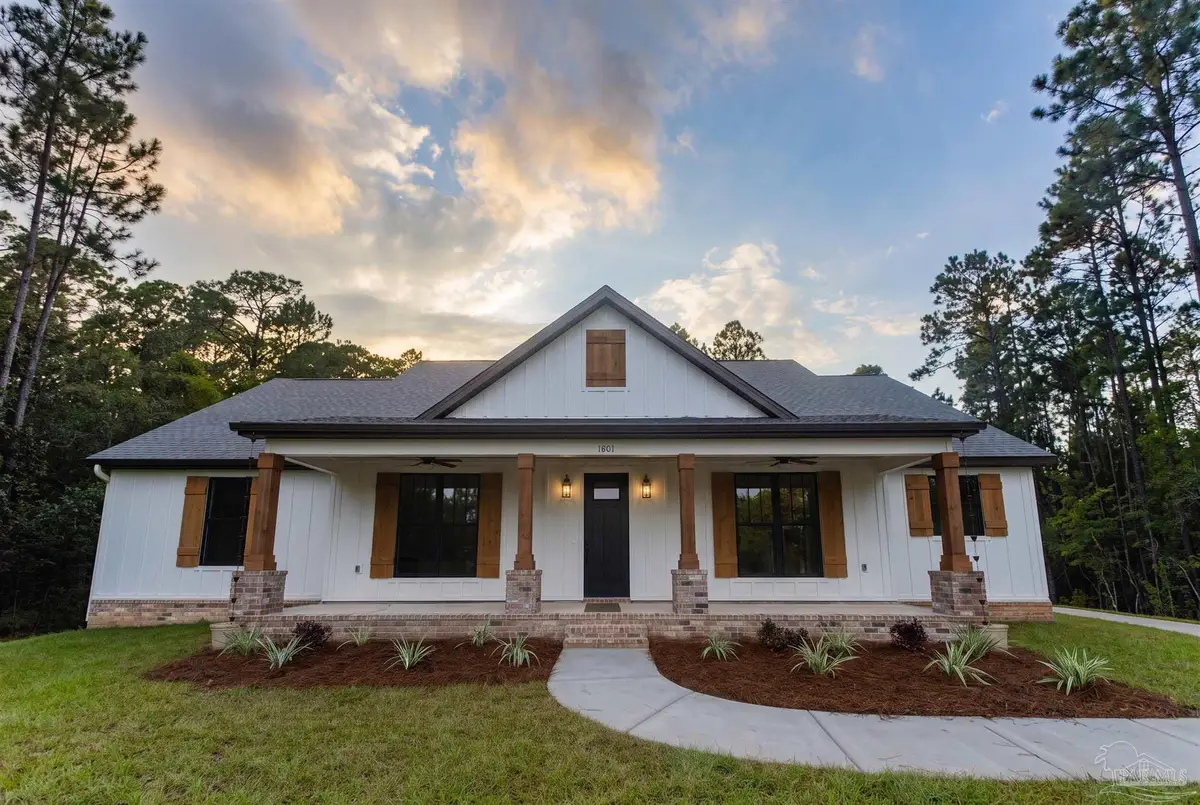 1601 Moonraker Dr, Milton, FL 32583 - #1