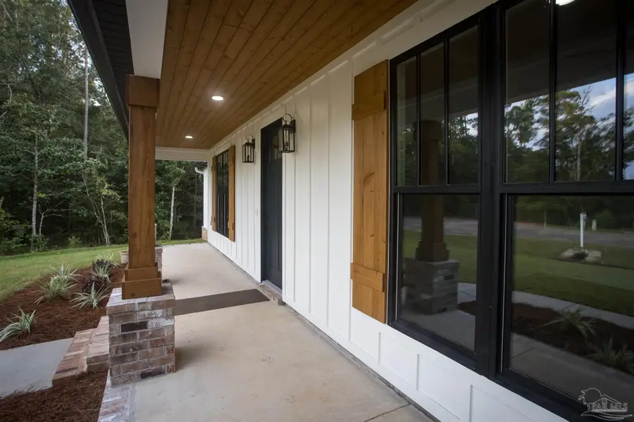 1601 Moonraker Dr, Milton, FL 32583 - #2