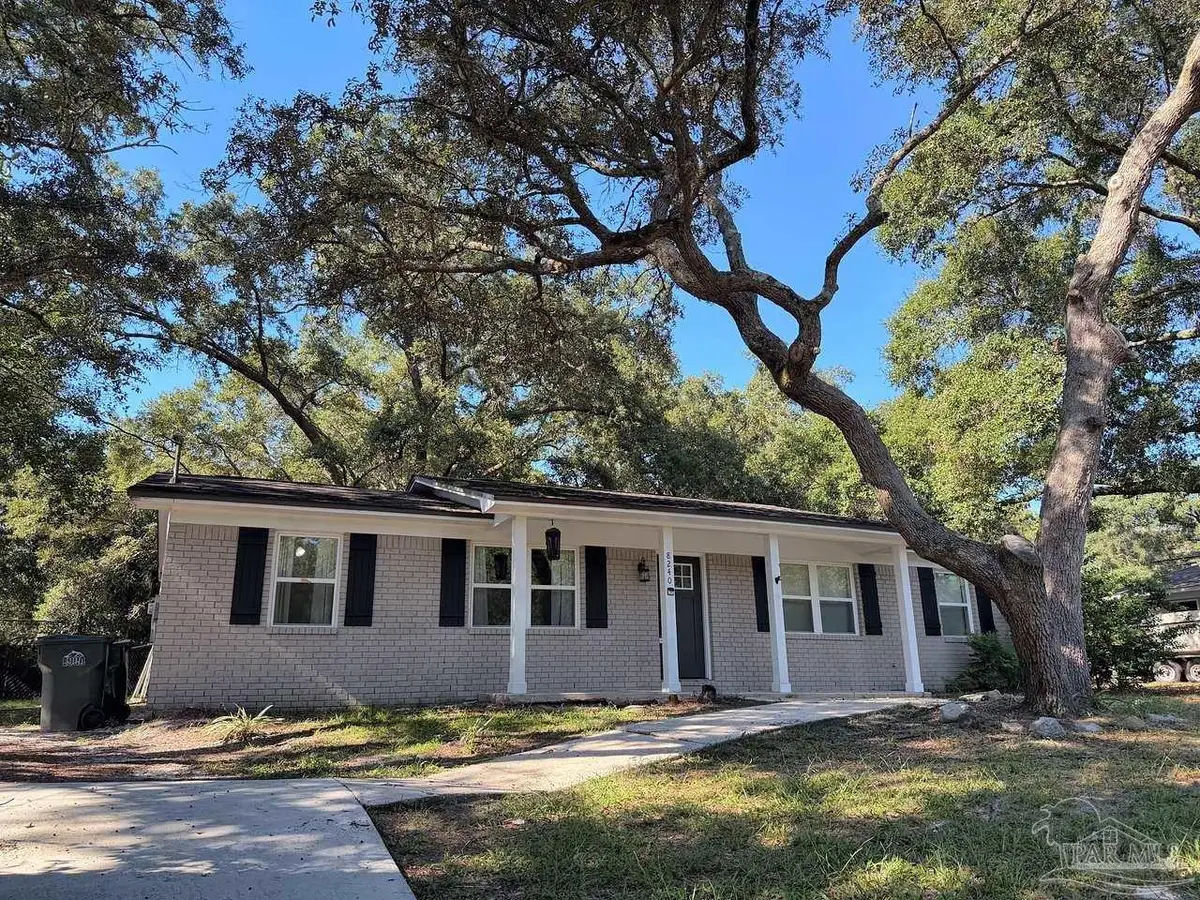 8240 Sedgefield Dr, Pensacola, FL 32507 - #1