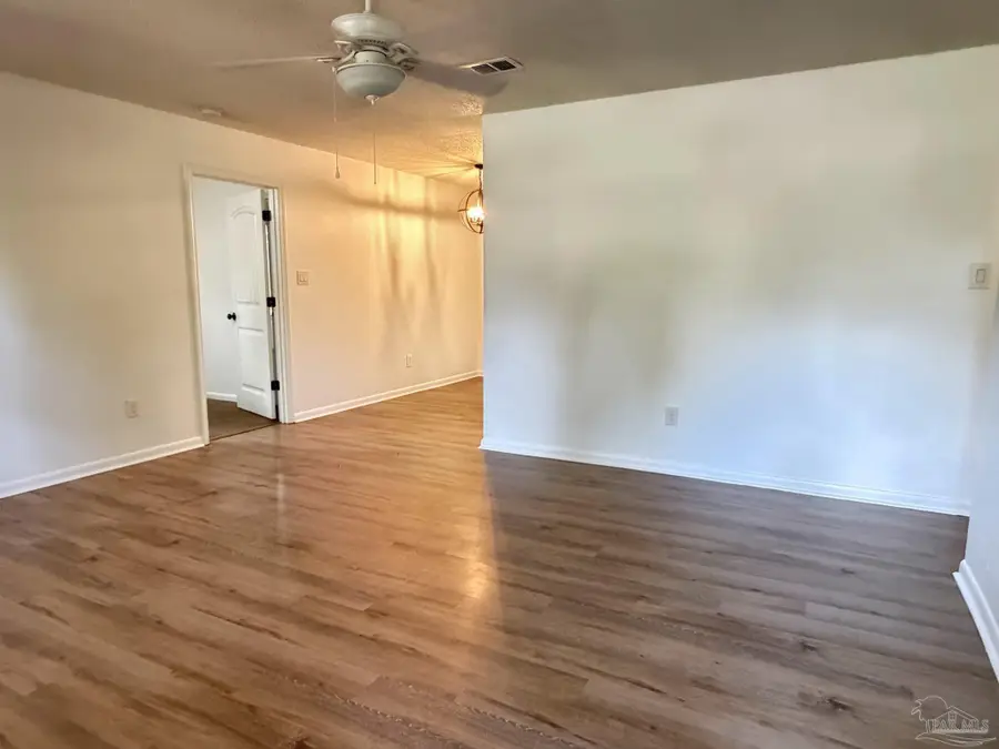 8240 Sedgefield Dr, Pensacola, FL 32507 - #3