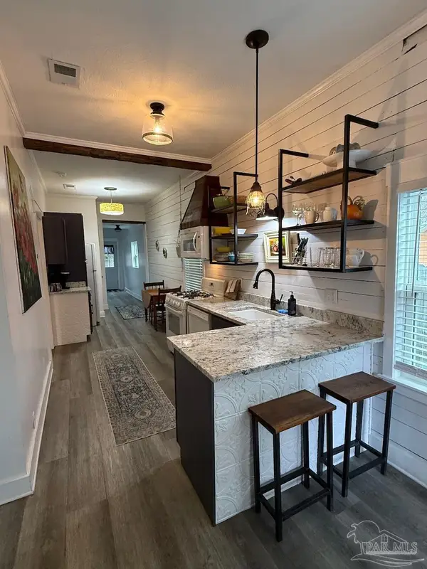 610 W La Rua St, Pensacola, FL 32501