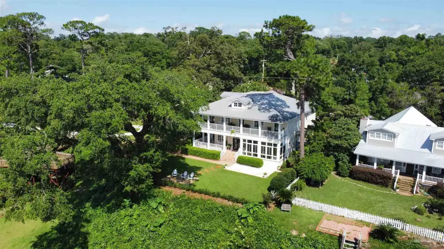202 S Mobile St, Fairhope, AL 36532 - #3